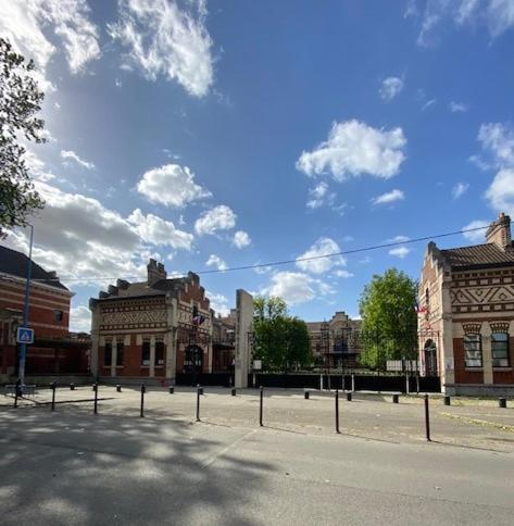 Krisko Parking Prive Et Clos Armentieres Exterior photo